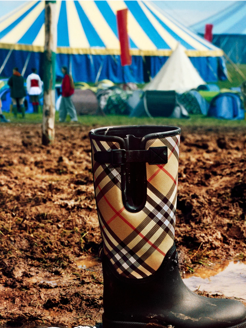 burberry newsletter: Put your foot in it: new shoes