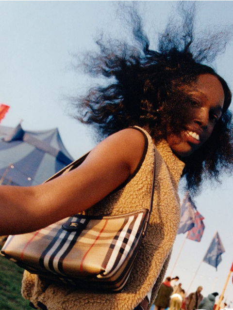 burberry newsletter: New bag styles: Horseshoe, Highlands and Strand