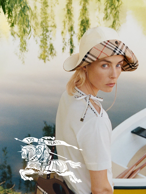 burberry newsletter: New accessories for your next getaway