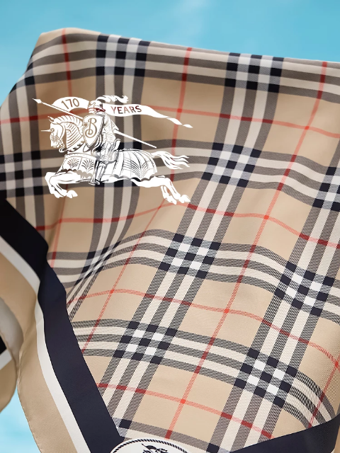 burberry newsletter: House Check styles to wear now